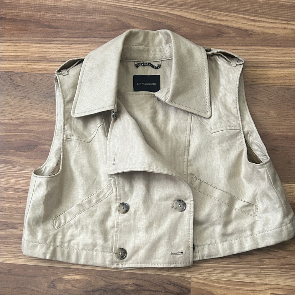 Banana Republic Linen Vest
